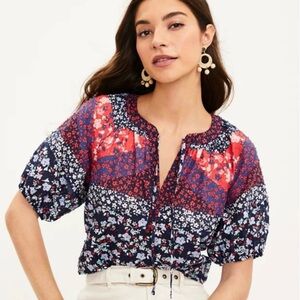 LOFT Ann Taylor Garden Tie Neck Puff
Sleeve Floral Clip Dot Top Small Petite